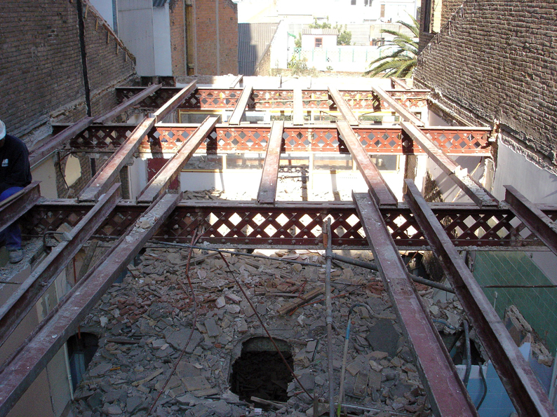 Demolition in Llull st._06